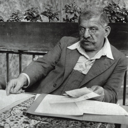 Magnus Hirschfeld, Arzt und Sexualforscher, gründete 1919 das Institut für Sexualwissenschaft in Berlin. (Foto um 1930)