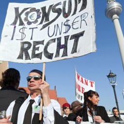 Kapitalismuskritische Demo in Berlin