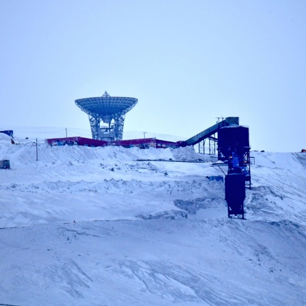 Überbleibsel einer stillgelegten Kohlemine auf Spitzberge (Bild: picture alliance / ZB | Matthias Tödt)