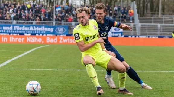 Sportschau - Wiesbaden Klettert Nach Sieg Gegen Oldenburg Auf Platz Zwei