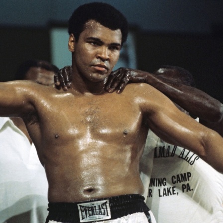 Der schwarze Boxer Muhammad Ali vor dem Kampf