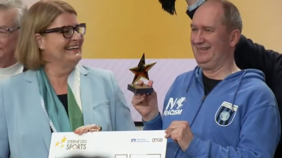 Mittagsmagazin - Fc Internationale Berlin Gewinnt 'großen Stern Des Sports' In Gold