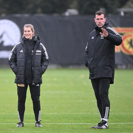 Co-Trainerin Marie-Louise Eta, Trainer Marco Grote (1. FC Union Berlin9
