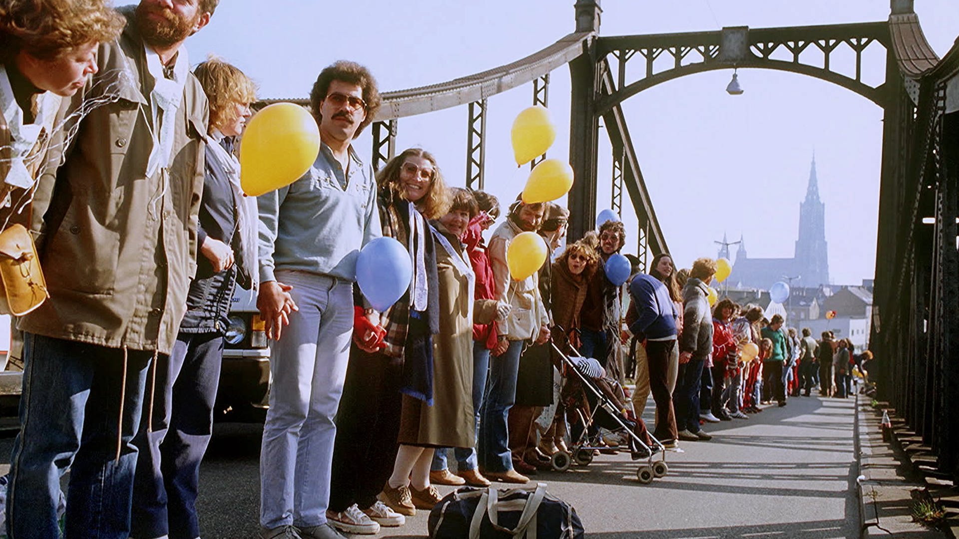 Unsere Geschichte: Die Menschenkette von Stuttgart nach Neu-Ulm 1983 ...