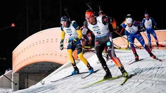 Sportschau Wintersport - Biathlon In Kontiolahti - Der Massenstart Der Männer Im Re-live