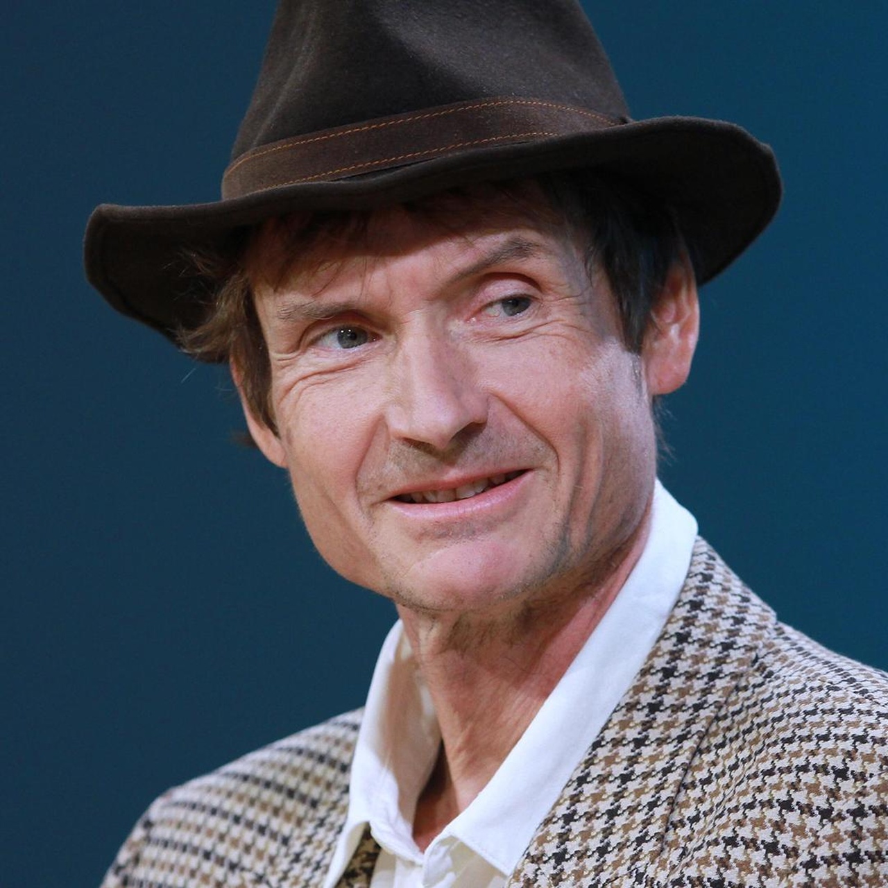Im Gespräch · Autor Norman Ohler – Im Rausch des Schreibens · Podcast ...