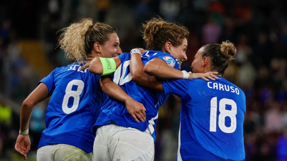 Coverbild Deutschland / Giulia Gwinn