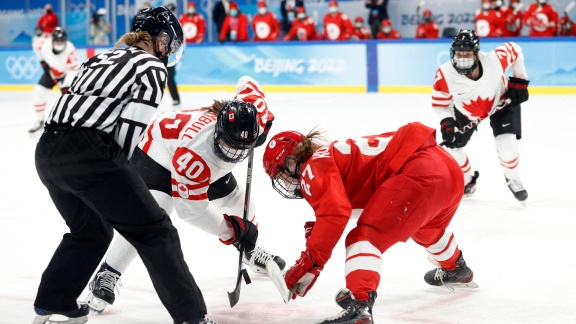 Sportschau - Eishockey: Kanada Gegen Russland (f) - Das Spiel In Voller Länge