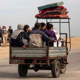Palästinenser fliehen aus der Stadt Rafah