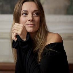 Anna Lauvergnac