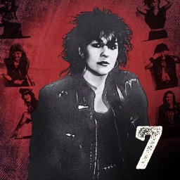 Schwarz-Weiß-Foto der Heavy-Metall-Sängerin Kerstin Radtke