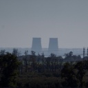 Das Kernkraftwerk Saporischschja ist aus einer Entfernung von etwa zwanzig Kilometern zu sehen