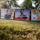 Wahlplakate der Parteien zur NRW-Wahl 2022 zeigen die Portraits der Spitzenkandidaten Mona Neubaur Grüne, Thomas Kutschaty SPD und Joachim Stamp FDP. 
