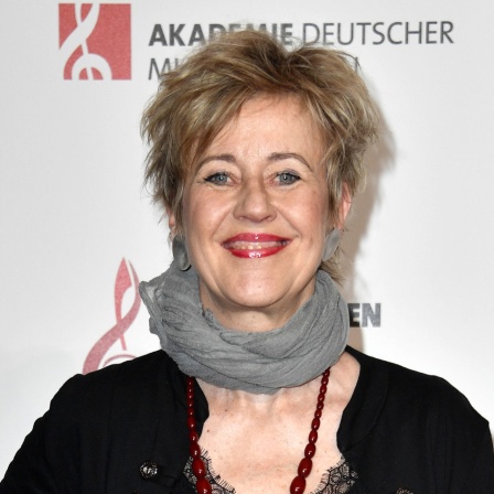 ris ter Schiphorst lächelt bei der 11. Verleihung des Deutschen Musikautorenpreises 2019 im Hotel Ritz Carlton in Berlin beim 14.03.2019.