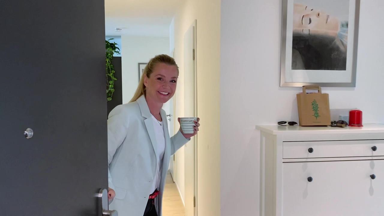 Rote Rosen: Kim-Sarah Brandts Wird Bei Dreharbeiten Von – DBKSRY