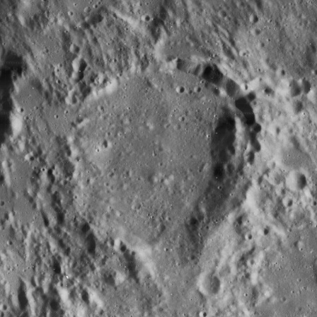 Auf dem Mond ist Rhaeticus nicht vergessen: Dieser fast 50 Kilometer große Krater trägt den Namen des Copernicus-Schülers. 