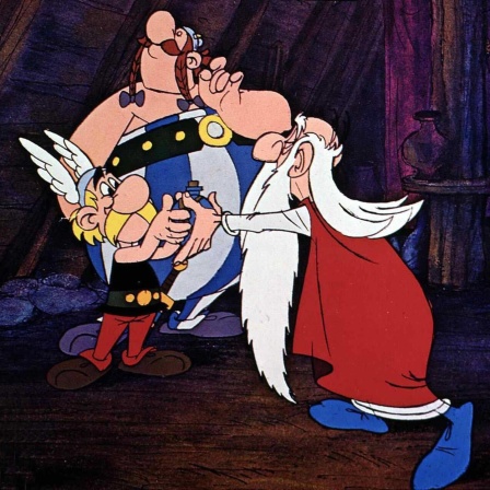 Caesar hat Asterix und Obelix 12 Aufgaben gestellt, die die beiden lösen sollen. Druide Miraculix gibt ihnen Zaubertrank mit. Natürlich sahen die echten Kelten nicht aus wie die Comic-Figuren. Insbesondere über das Aussehen der Druiden, die es tatsächlich gab, kann die Forschung bisher wenig sagen.