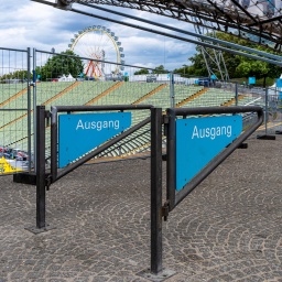 Eingang und Ausgang zum Olympiapark in München