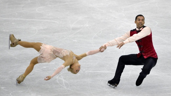 Sportschau Wintersport - Savchenko Und Szolkowy Sind Zurück Auf Dem Eis