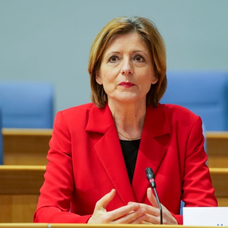 Ministerpräsidentin Malu Dreyer (SPD) berät mit Kommunen über eine Öffnungsstrategie