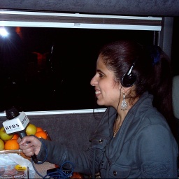 Amy Zayed bei dem Britischen Soldatensender BFBS