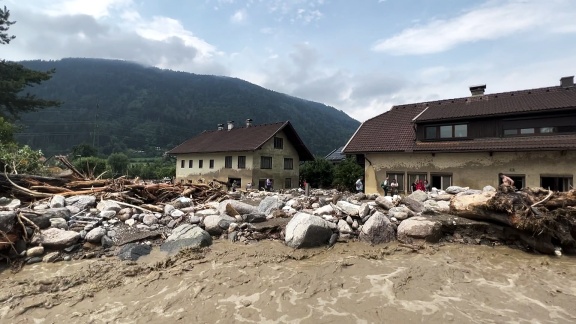 Brisant - Kärnten In österreich: Heftige Unwetter Mit Erdrutschen