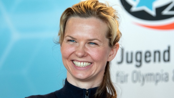 Morgenmagazin - Schwimmen: Olympiasiegerin Britta Steffen Unterstützt Junge Talente