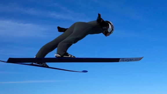 Sportschau Wintersport - Die Qualifikation Der Männer Beim Skispringen Im Re-live