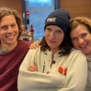 Das Plus-Eins-Team des Weihnachtsspezial im Studio: Utz Dräger, Caro Korneli und Gesa Ufer.