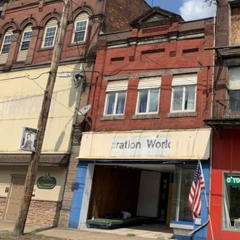 Altes Bankhaus an der Hauptstraße in Monessen / Pennsylvania