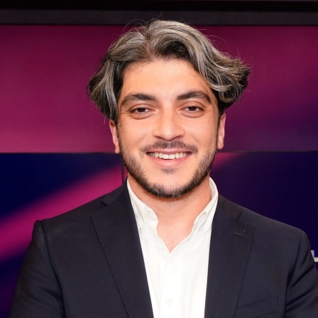 Podcaster Khesrau Behroz
