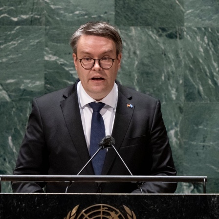 Tobias Lindner, deutscher Staatsminister bei der Bundesministerin des Auswärtigen, spricht in der UN-Vollversammlung am Sitz der Vereinten Nationen