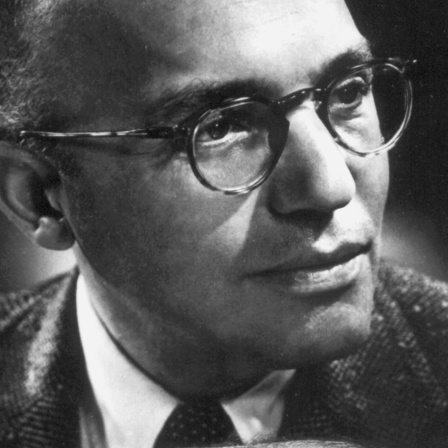 Porträtaufnahme des deutschen Komponisten Kurt Weill