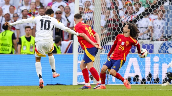 Sportschau Uefa Euro 2024 - Spanien Gegen Deutschland - Das Vermeintliche Handspiel Von Cucurella