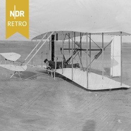 Wilbur Wright nach missglücktem Flugversuch in North Carolina, USA, 1903.