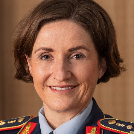 Dr. Nicole Schilling, Generalstabsärztin