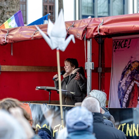 Margot Käßmann bei einer Kundgebung der Aktion "Stoppt das Töten"