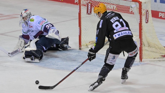 Sportschau - Fischtown Pinguins Entscheiden Erstes Spiel Gegen Berlin Für Sich