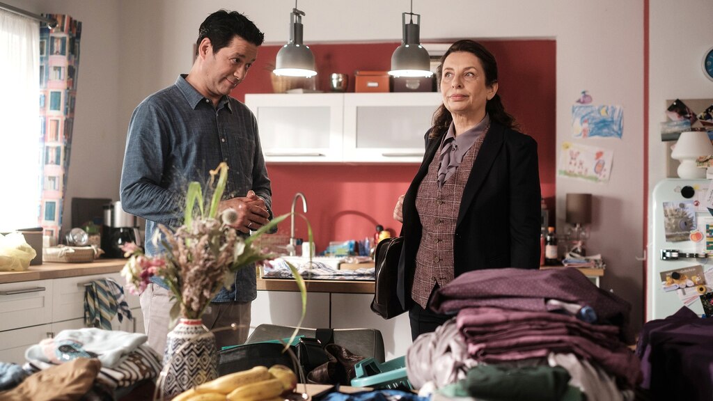 In aller Freundschaft: Folge 957: Gemeinsam geht's besser (S24/E36) - hier  anschauen