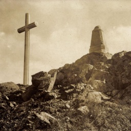 Der “Menschenfresserberg” Hartmannswillerkopf: Opfer für Volk und Vaterland?