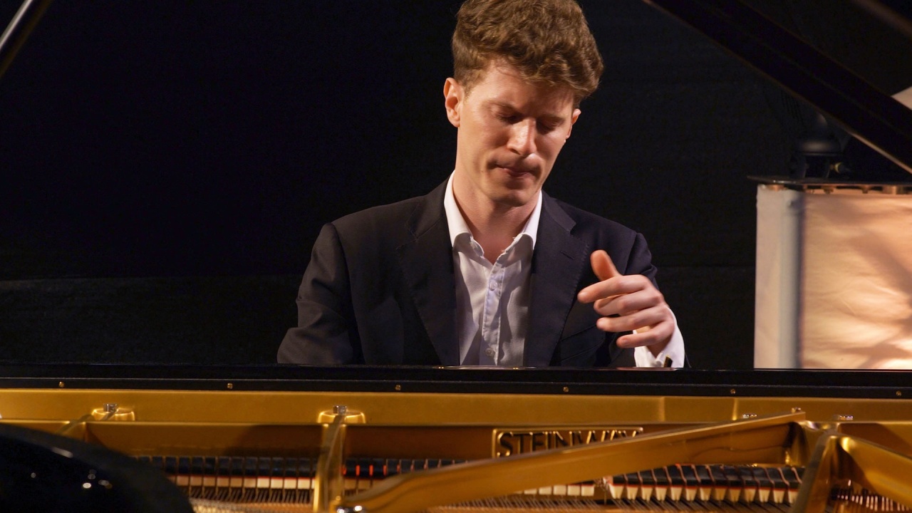 Autokino meets Klassik: Pianist Alexander Krichel spielt Beethoven und Liszt