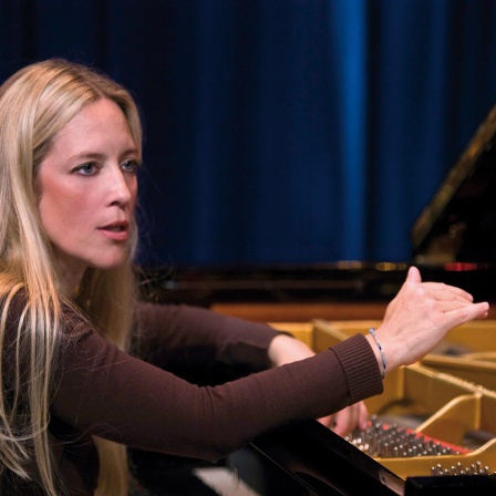 "Das Tolle am Klavier ist, dass man es im Sitzen spielen kann." | Anke Helfrich, Weltklasse-Pianistin
