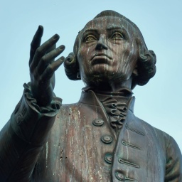 Statue von Immanuel Kant