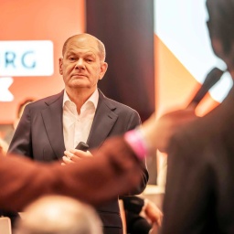 ARCHIV, Regensburg 31.1.2025: Bundeskanzler Olaf Scholz, Wahlkampfauftritt in Regensburg, stellt sich den Fragen der Bürger (Bild: IMAGO/Wolfgang Maria Weber)