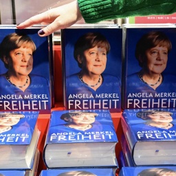 Ausgaben von Merkels Memoiren "Freiheit".