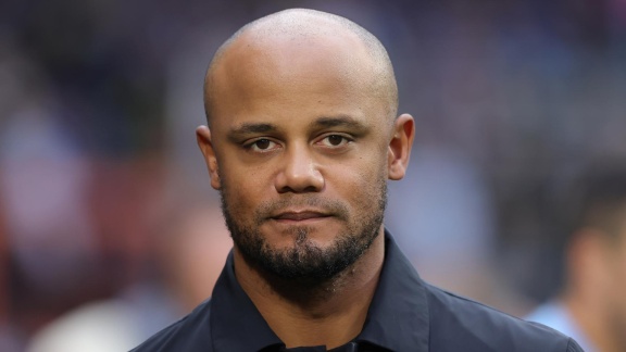 Sportschau - Fcb-trainer Kompany - 'sehen, Dass Die Mannschaft Besser Wird'