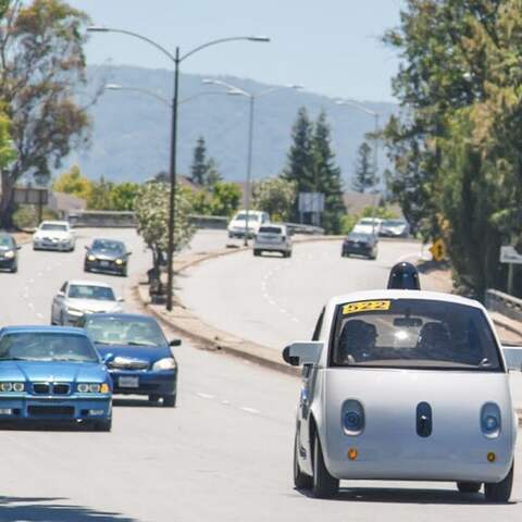 Das Google Car: ein selbstfahrendes Auto im Test.