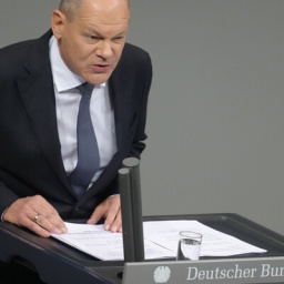 Bundeskanzler Scholz im Bundestag