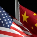 Flaggen USA und China