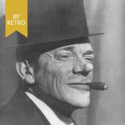 Portät von Karl Valentin mit Zylinder und Zigarre  | Bild: picture alliance/United Archives | IFTN
